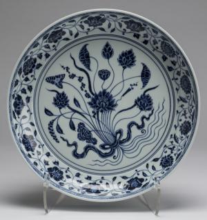 Appraisal: Chinese lotus blossom low bowl dia Chinese blue and white