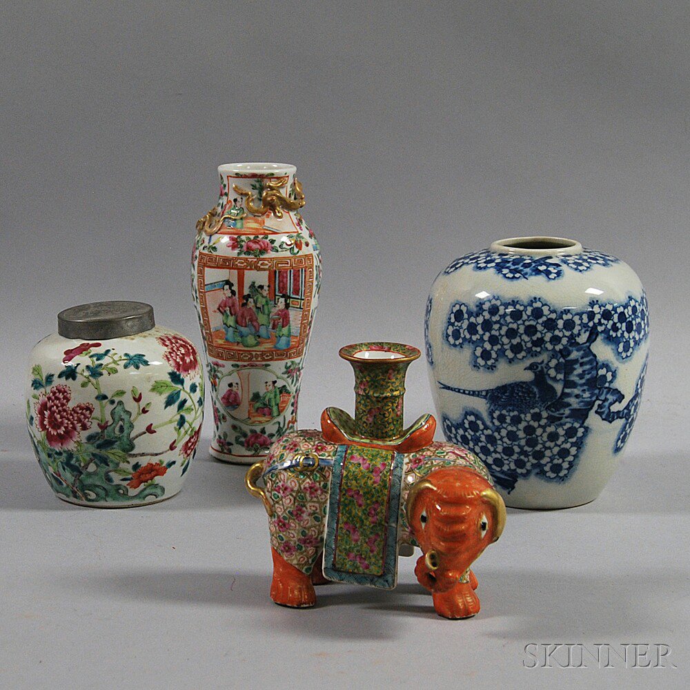 Appraisal: Four Pieces of Chinese Export Porcelain late th century a