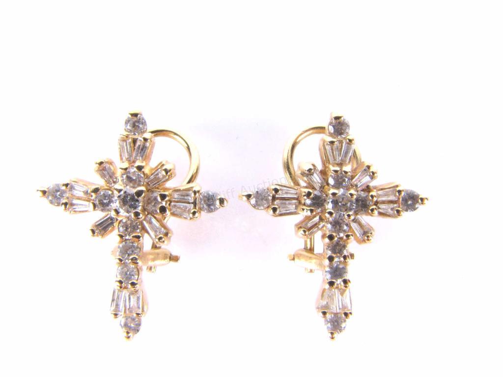 Appraisal: A pair of K yellow gold cross earrings each with