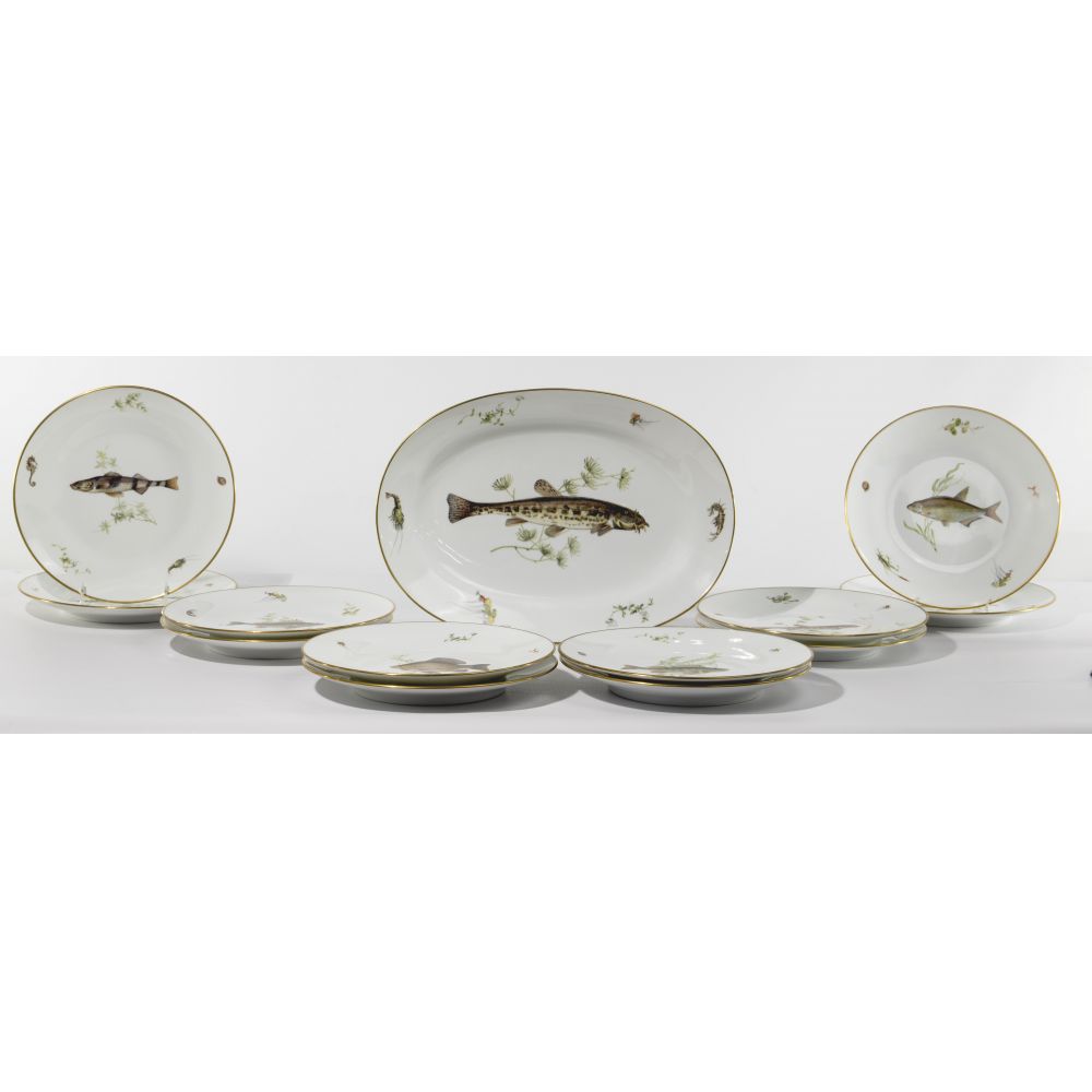 Appraisal: RICHARD GINORI PORCELAIN FISH SERVICE items including -inch plates and