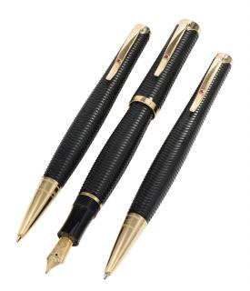 Appraisal: A VIRGINIA WOOLF MONTBLANC PEN AND PENCIL SET A VIRGINIA