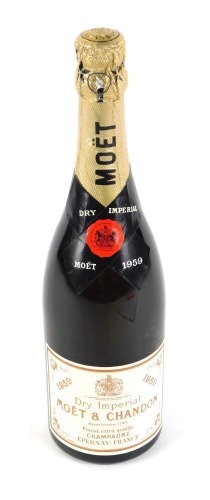 Appraisal: A bottle of Moet Chandon Dry Imperial Champagne