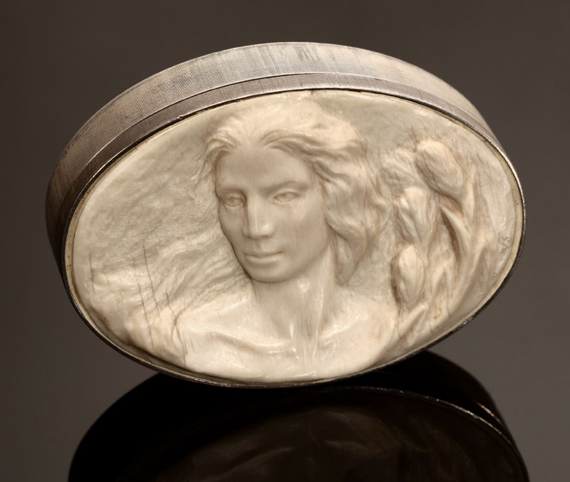 Appraisal: A Buccellati sterling silver and carved ivory box Marked ''Buccellati