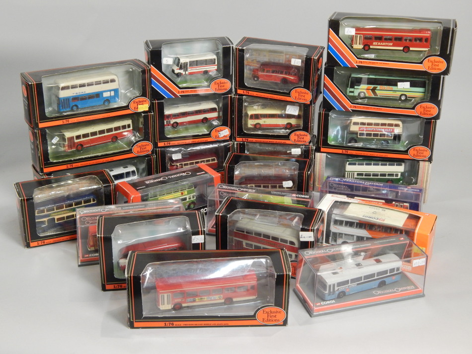 Appraisal: A quantity of die-cast buses boxed to include the Exclusive