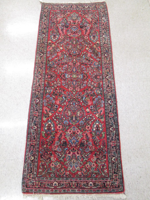 Appraisal: SEMI-ANTIQUE PERSIAN SAROUK AREA RUG Arak region Markazi Province northwest