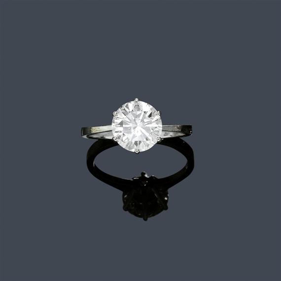 Appraisal: A DIAMOND RING G BELIN White gold Classic solitaire model