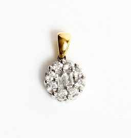 Appraisal: An ct gold diamond cluster pendant estimated total diamond weight