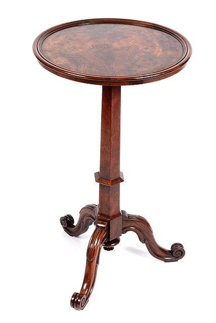 Appraisal: A VICTORIAN CIRCULAR ROSEWOOD OCCASIONAL TABLE with dished top above