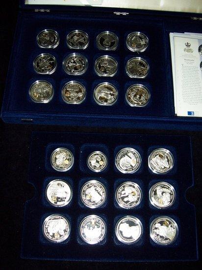 Appraisal: A Royal Mint Golden Wedding silver proof collection