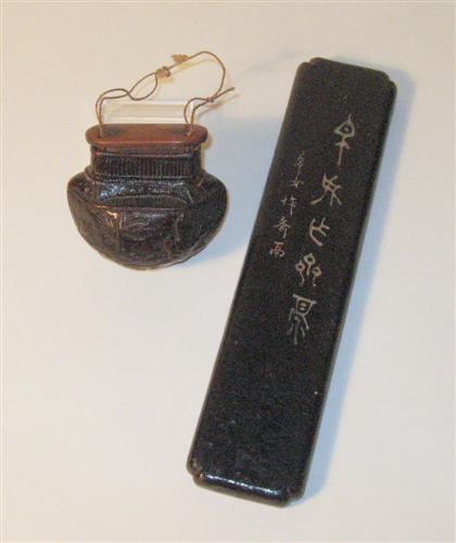 Appraisal: Chinese gourd tobacco pouch and lacquered wood weight th century