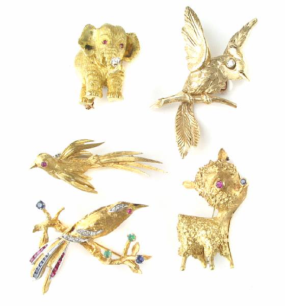 Appraisal: A group of five yellow gold animal brooches including three