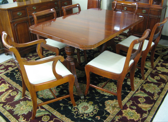 Appraisal: FEDERAL STYLE MAHOGANY DINING TABLE AND CHAIR SET American mid