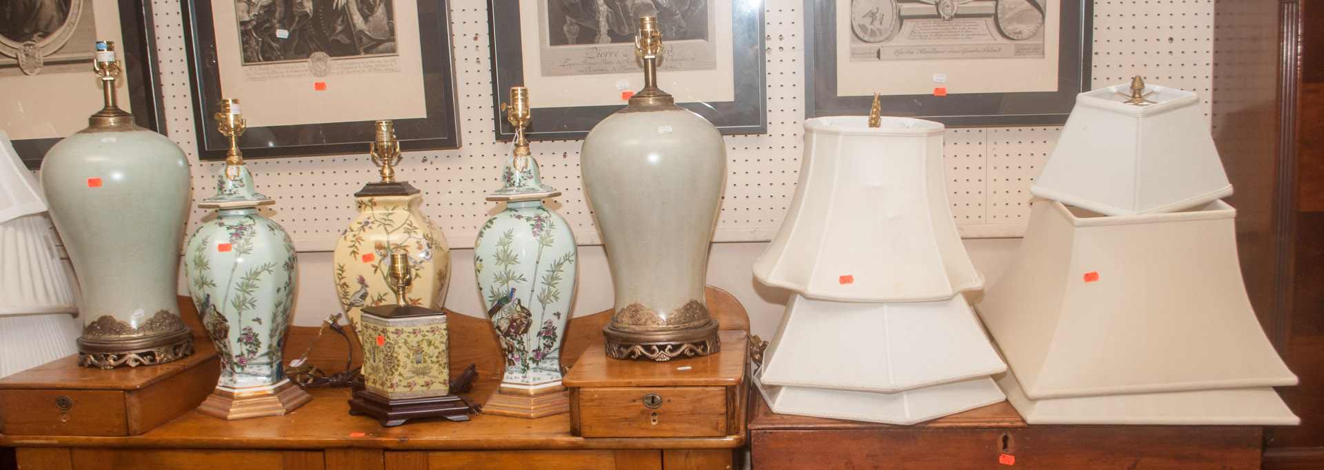 Appraisal: Six table lamps with shades Undernumber