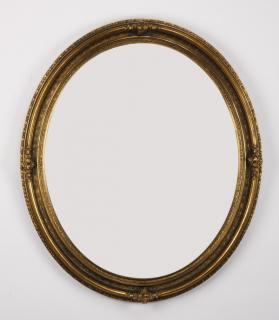 Appraisal: Early th c oval frame Early th century oval giltwood