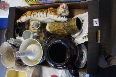 Appraisal: A collection of pottery to onclude large Melba Ware Tiger