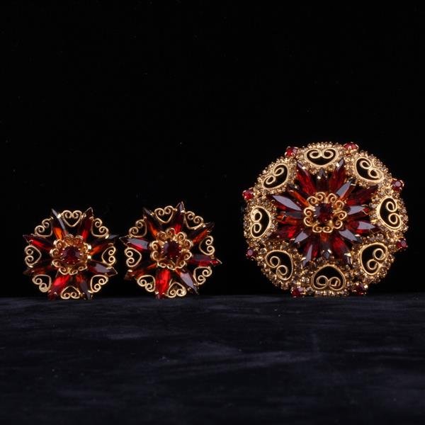 Appraisal: Hobe pc jeweled brooch and earrings SET dia