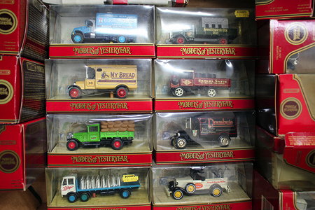 Appraisal: A COLLECTION OF TWENTY SIX BOXED MODELS OF YESTERYEAR