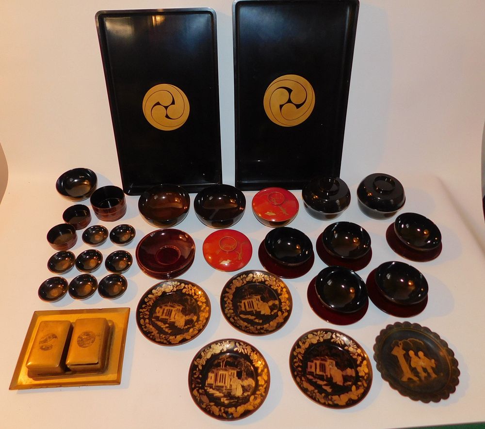 Appraisal: PIECES OLD JAPANESE LACQUERWARE Lot of pieces of old antique