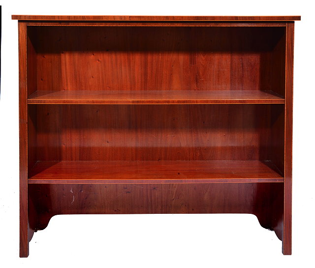 Appraisal: A MAHOGANY OPEN BOOKCASE fitted with two shelves with boxwood