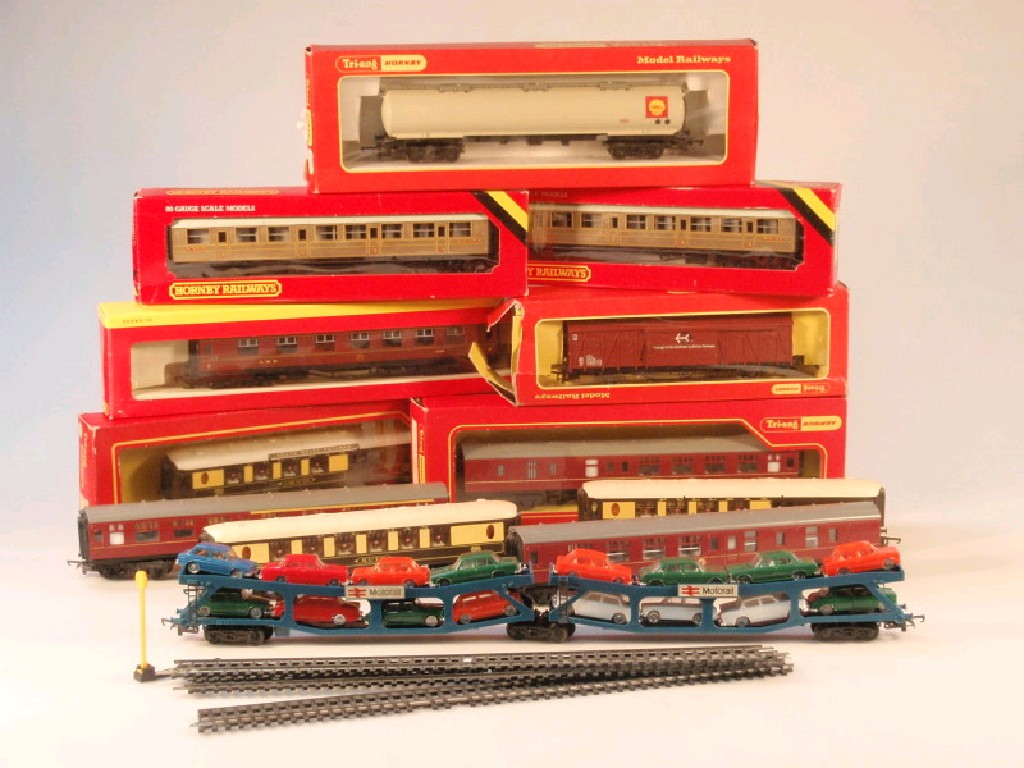 Appraisal: A Hornby gauge rolling stock accessories track etc