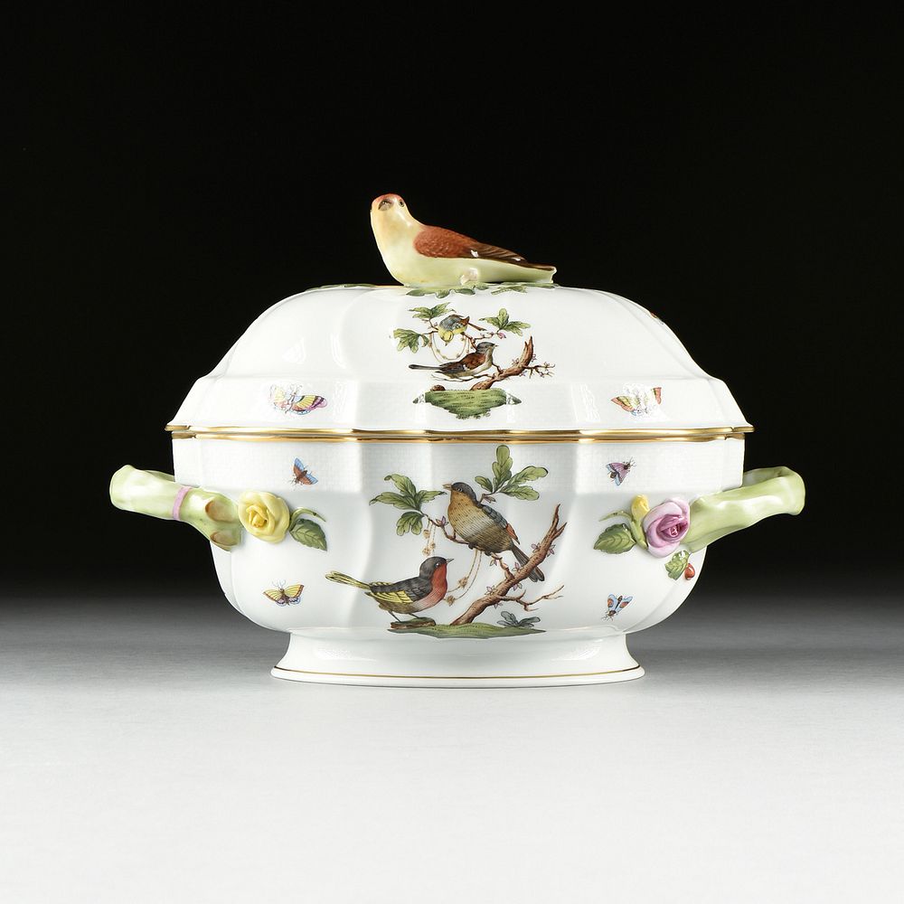 Appraisal: A HEREND HAND PAINTED PORCELAIN LIDDED TUREEN ROTHSCHILD BIRD PATTERN