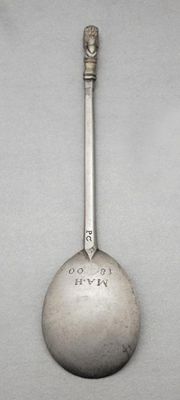 Appraisal: Unascribed An Elizabeth I spoon with a gilt lion scratched