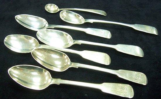 Appraisal: A matched set of five fiddle pattern teaspoons various dates