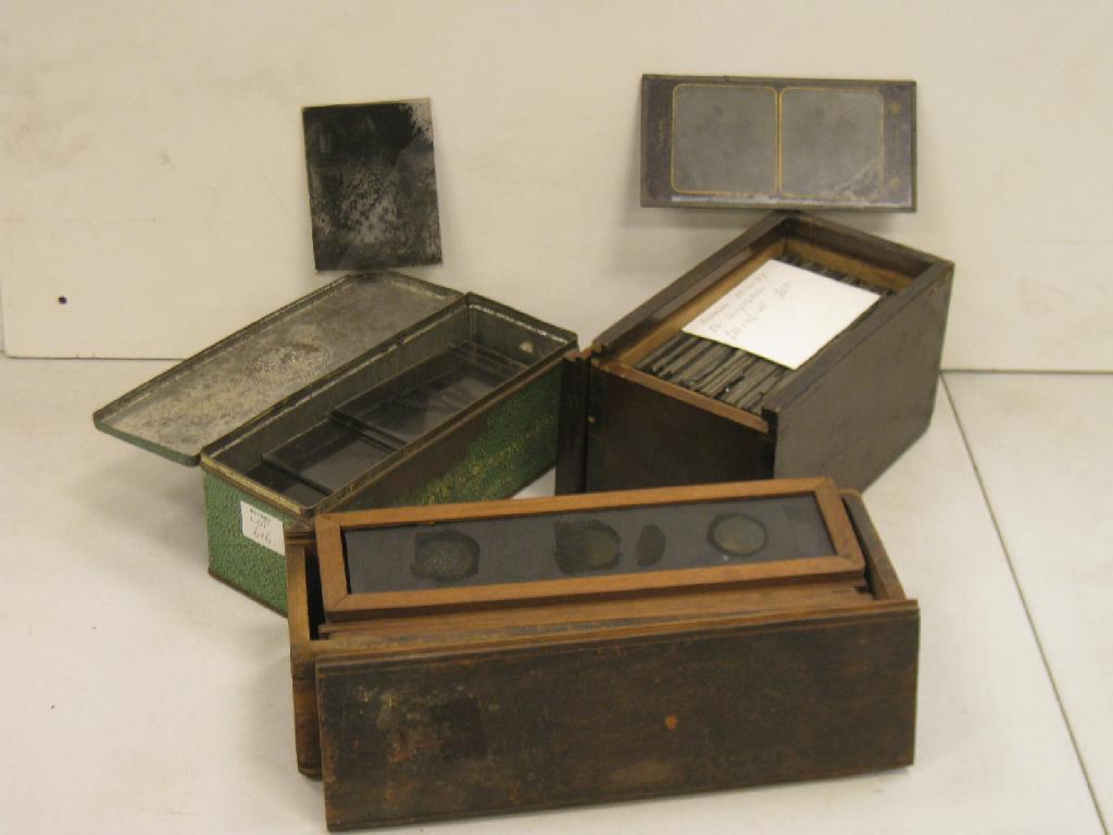 Appraisal: A case of Stereoscopic Slides and other glass plates