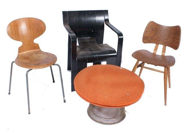 Appraisal: A set of five Arne Jacobsen Ant chairs with shaped