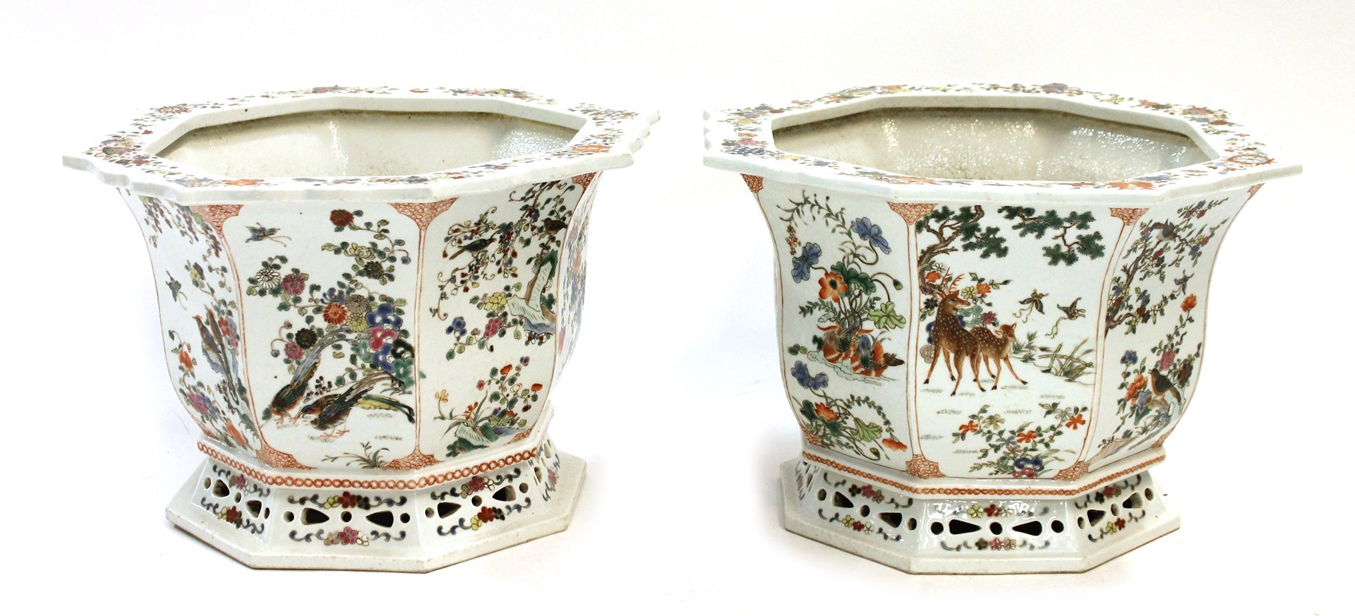 Appraisal: A pair of late th century Chinese famille-rose octagonal jardinieres