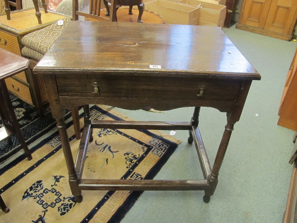 Appraisal: Georgian style oak occasional table