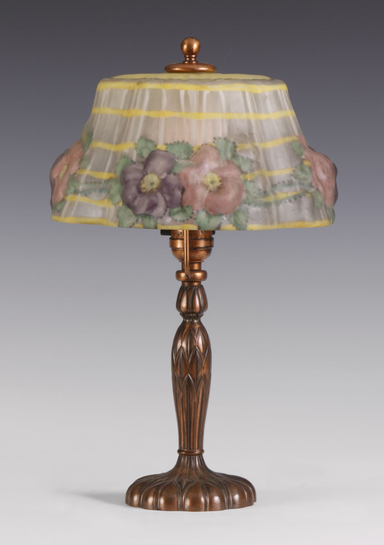 Appraisal: Pairpoint Puffy Boudoir Lamp Faint signature on shade Base sgn