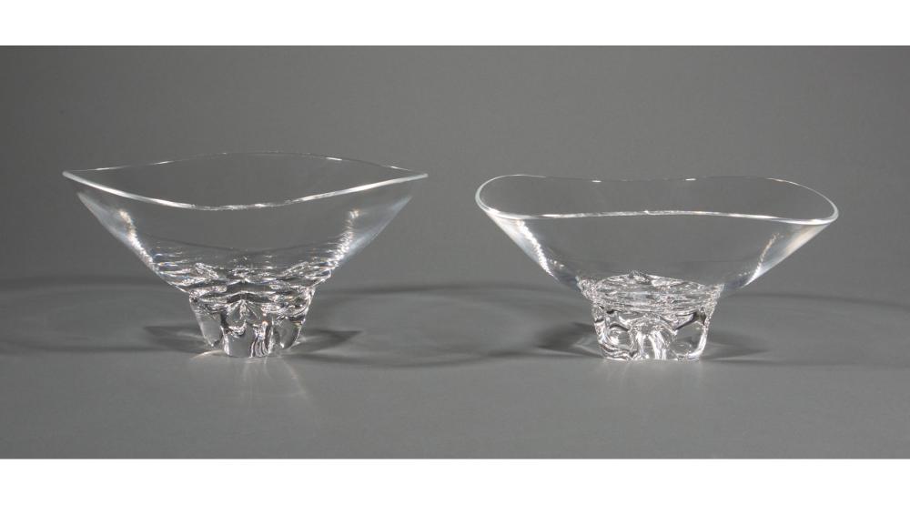 Appraisal: Pair of Steuben Glass Trillium Bowls etched marks model designed