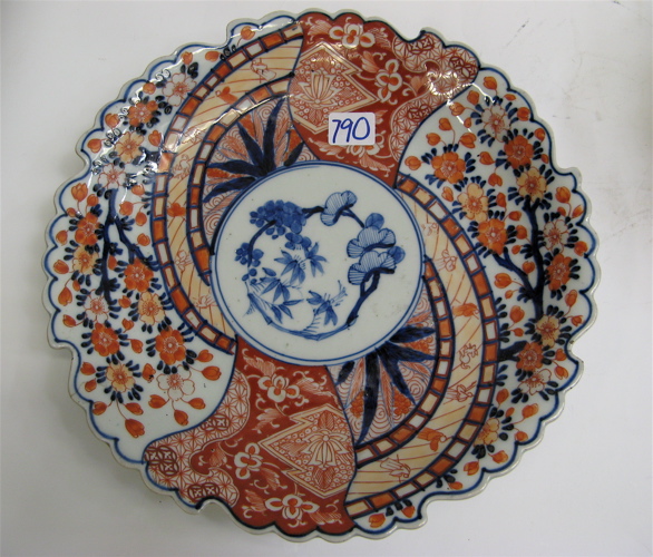 Appraisal: JAPANESE IMARI PORCELAIN SERVING DISH on pedestal base having an