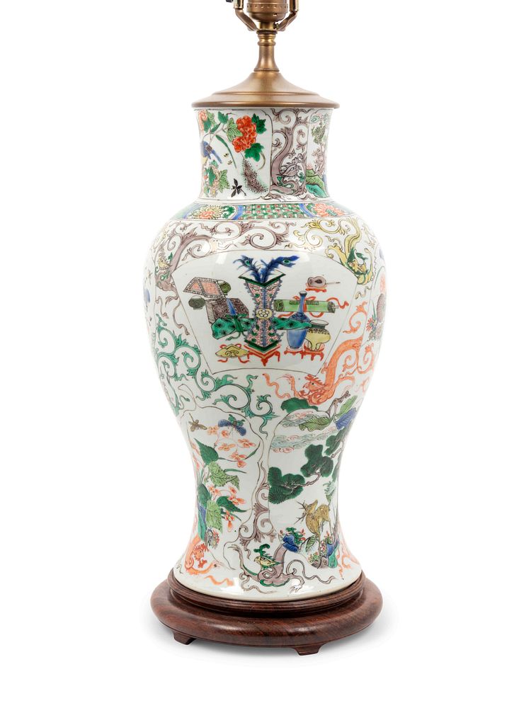 Appraisal: A Chinese Famille Verte Porcelain Vase A Chinese Famille Verte