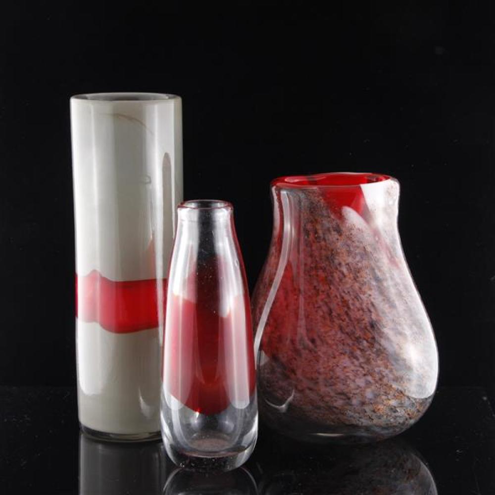 Appraisal: THREE MURANO ART GLASS VASES Three Murano art glass vases