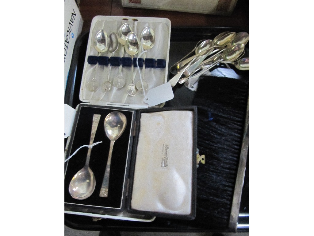 Appraisal: Lot comprising cased part set silver spoons cased pair of