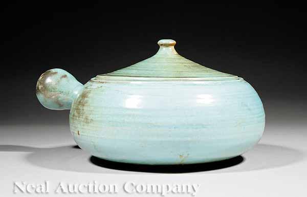 Appraisal: A Shearwater Art Pottery Thrown Bean Pot decorated in an