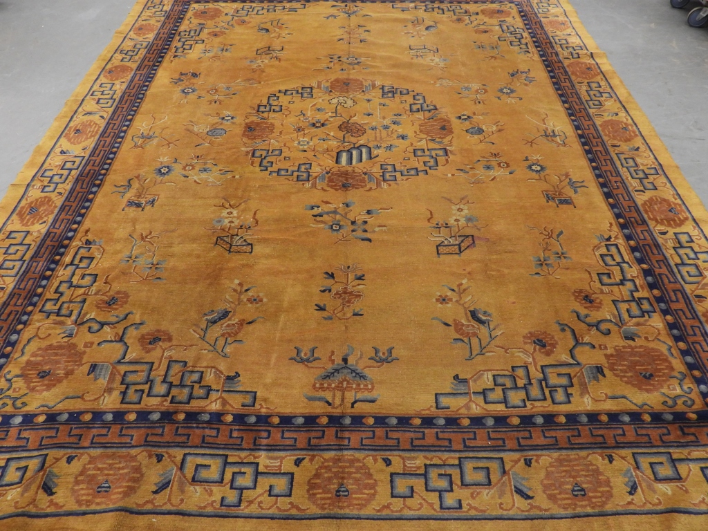 Appraisal: ROOM SIZE CHINESE ART DECO RUG China th CenturyFloral center