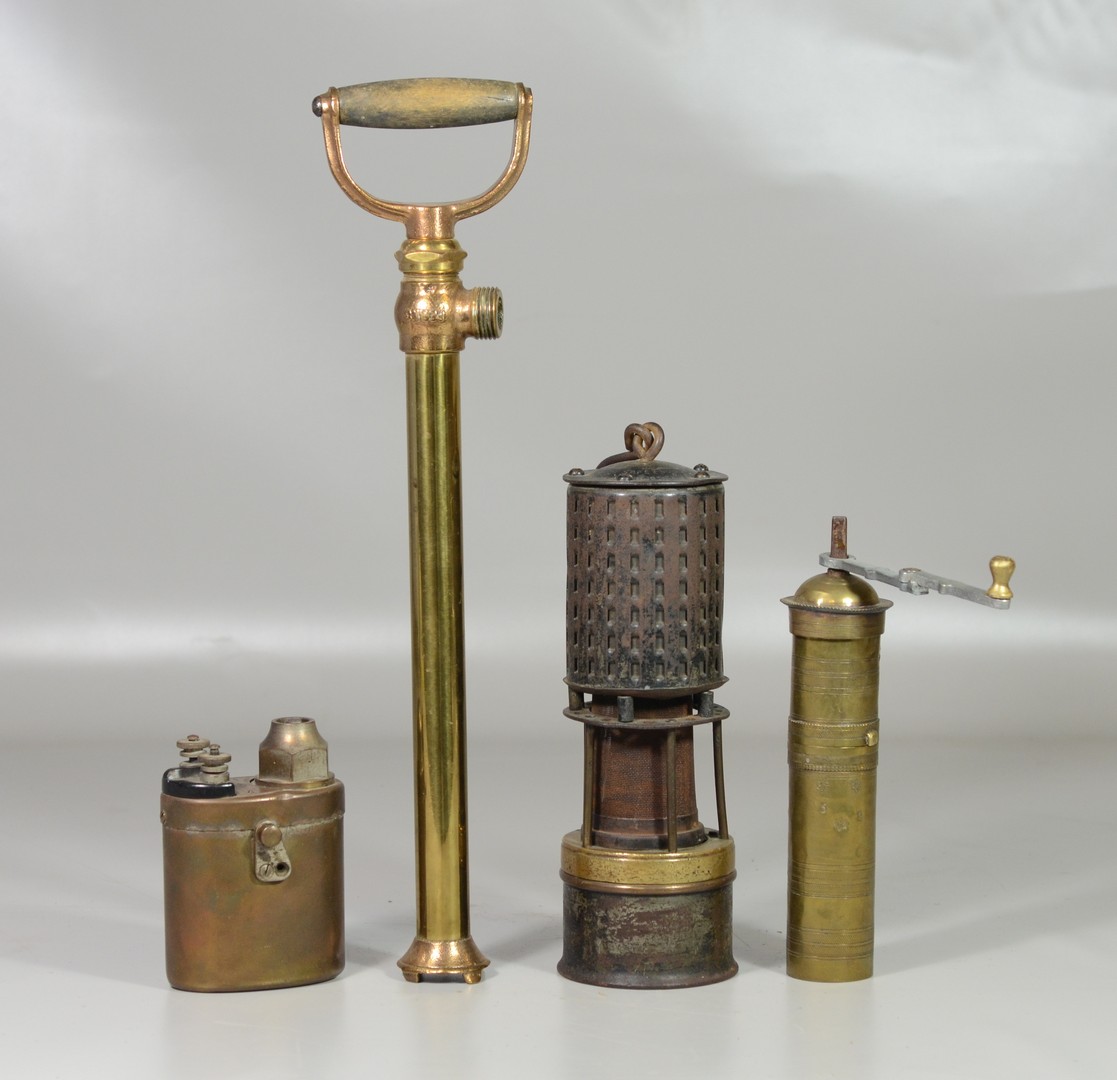 Appraisal: Brass objects Atlas Powder Co explosive detonator - h spice