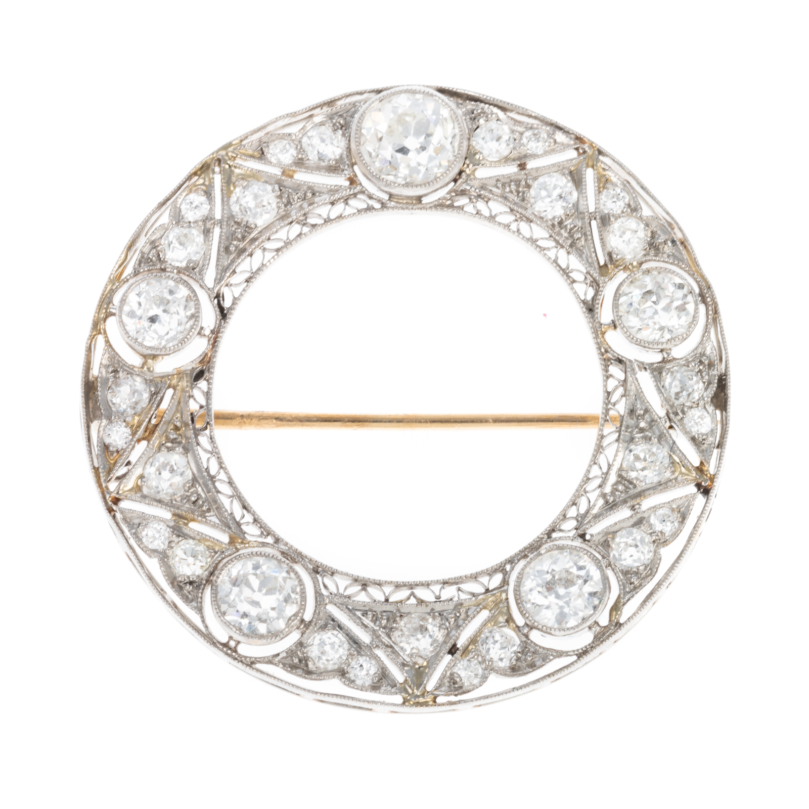 Appraisal: AN ART DECO DIAMOND OPEN CIRCLE PIN IN PLATINUM Platinum