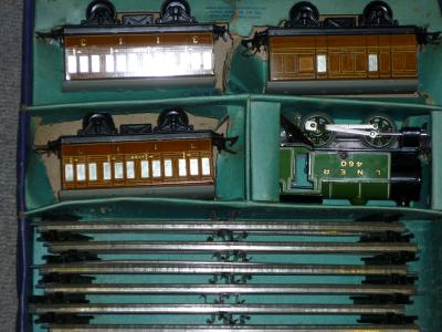 Appraisal: Hornby passenger train set with clockwork LNER tank three L