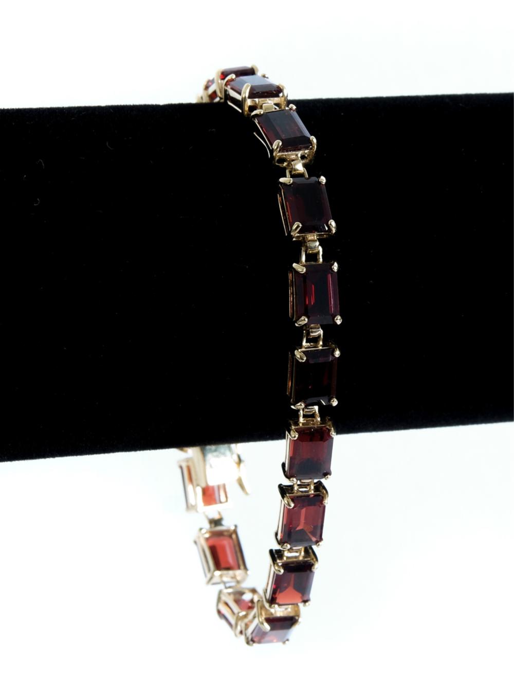 Appraisal: VINTAGE K YG TOURMALINE BRACELET BY BAITHVintage k yellow gold