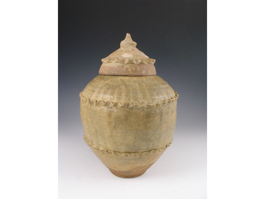 Appraisal: Chinese Tang-Song Dynasty Storage Jar c - AD earthenware w