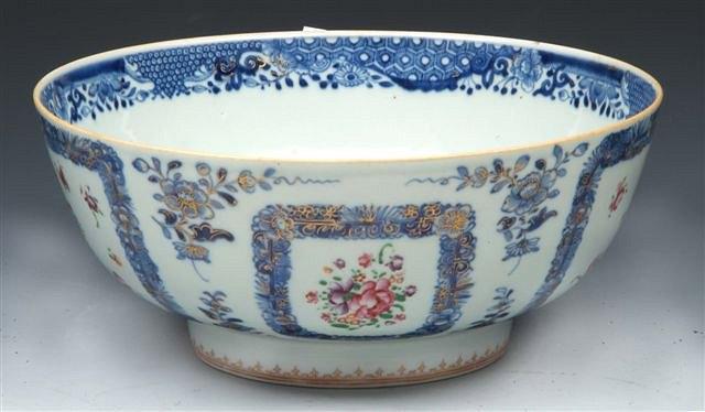 Appraisal: AN TH CENTURY CHINESE PORCELAIN BOWL decorated with panels of