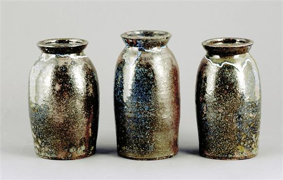 Appraisal: Three southern stoneware jars Catawba Valley North Carolina last quarter