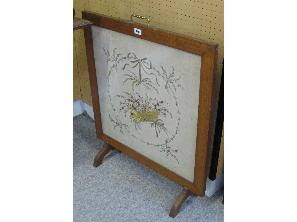 Appraisal: Tapestry firescreen