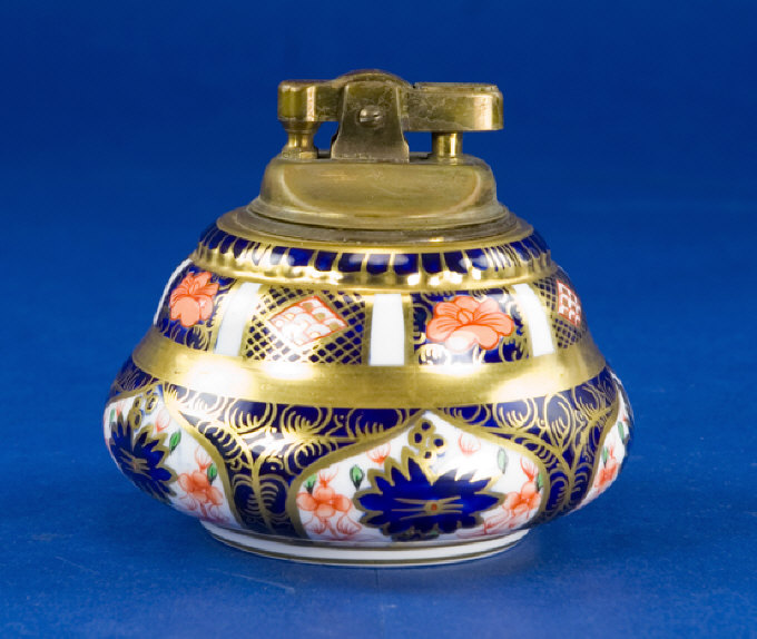 Appraisal: Royal Crown Derby Imari pattern lighter - period no date