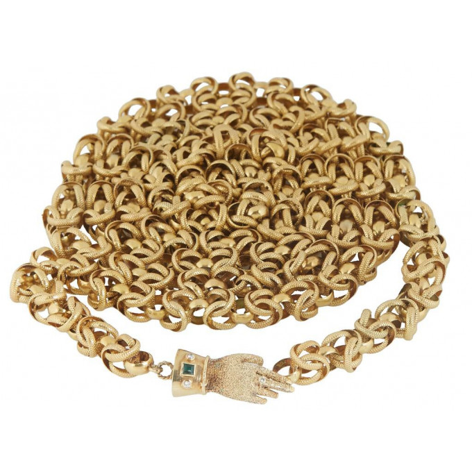 Appraisal: K Yellow Gold Link Necklace with hollow twisted loops and