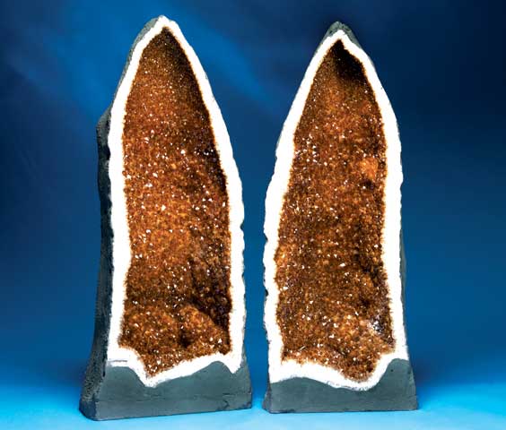 Appraisal: A PAIR OF CITRINE GEODE HALVES Brazil Rarely does such